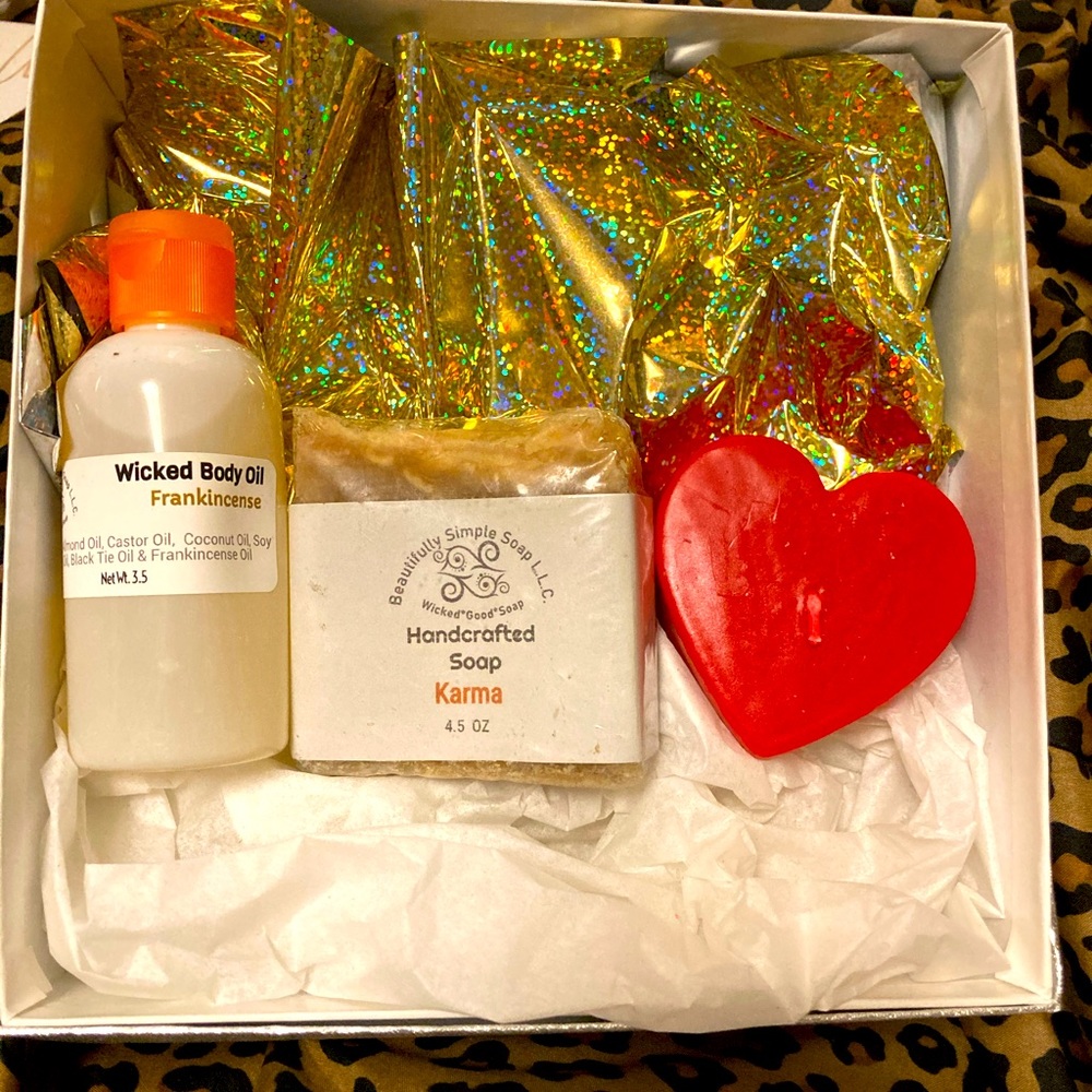 MOTHER’S DAY $60 HERBAL BODY PRODUCTS COLLECTION SOLD